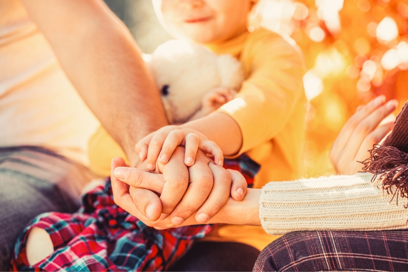 hands-father-mother-keep-hand-little-baby-parents-hold-baby-hands-closeup-baby-hand